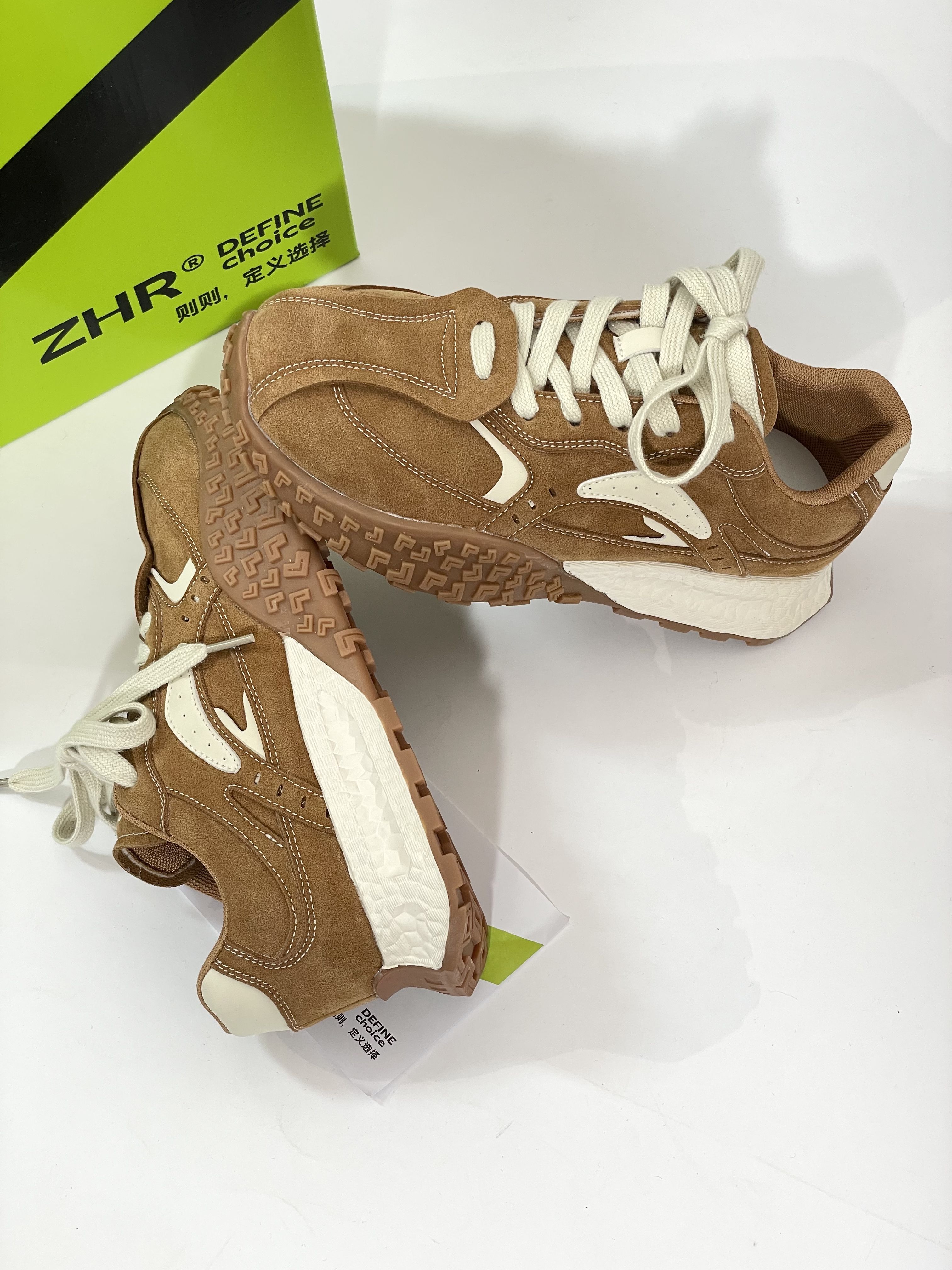 低帮 系带 皮革  - VALI鞋履AI设计主图