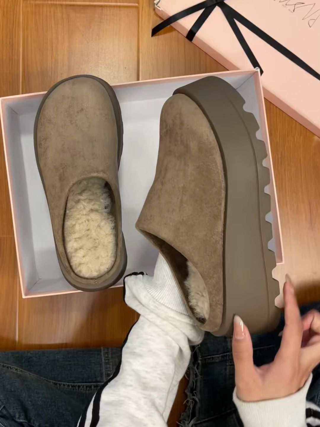 厚底 无帮 皮革  - VALI鞋履AI设计主图