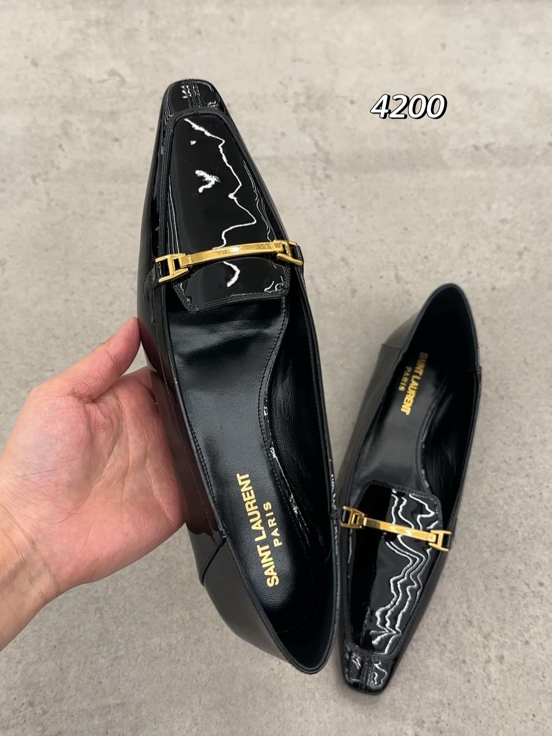 低帮 一脚蹬 中口鞋 皮革  - VALI鞋履AI设计主图