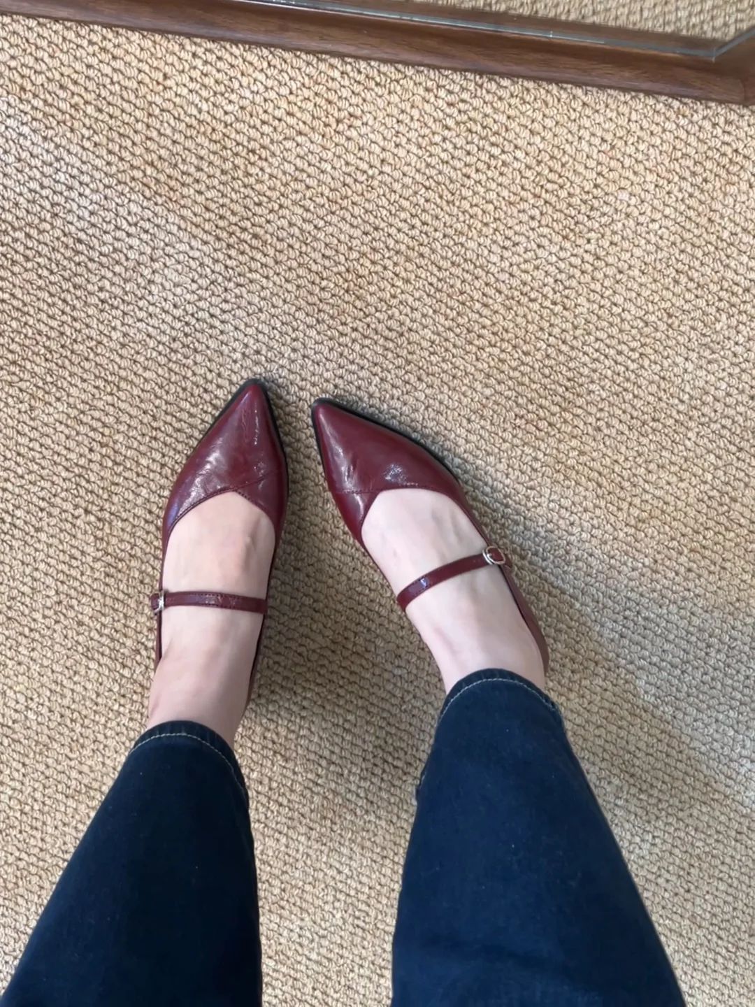 尖头 袢扣 浅口鞋 皮革  - VALI鞋履AI设计主图