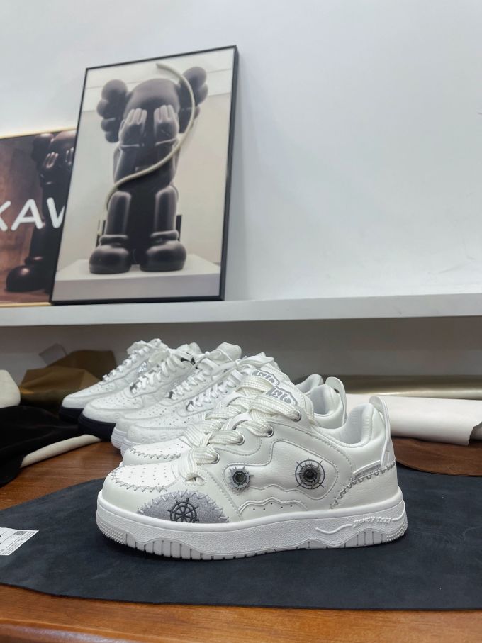 低帮 系带 魔术贴 皮革