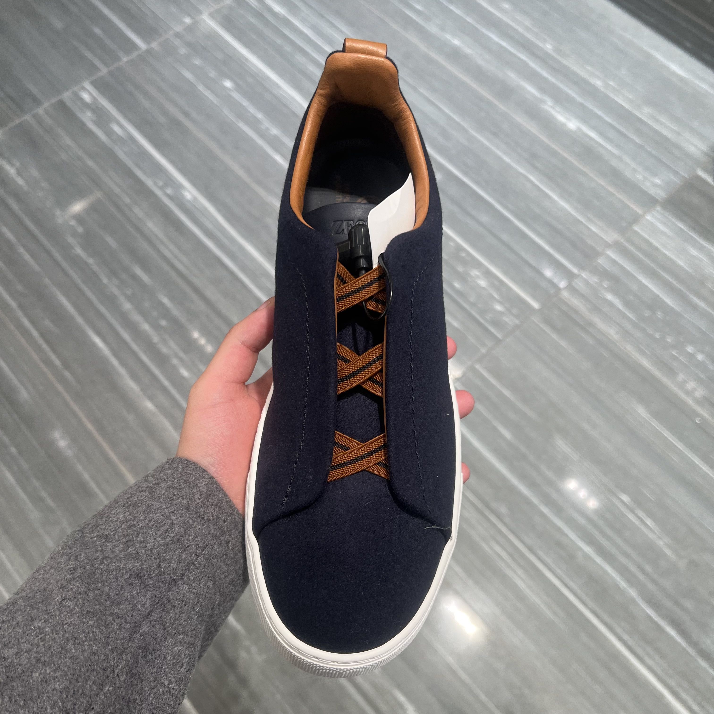 低帮 皮革  - VALI鞋履AI设计主图