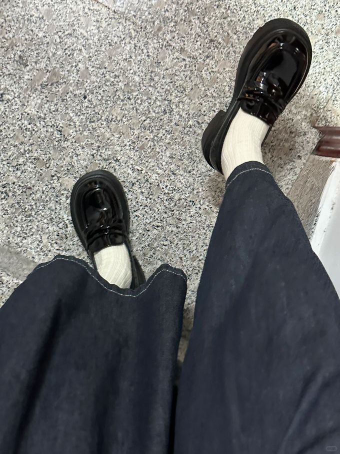 圆头 低帮 深口鞋 皮革