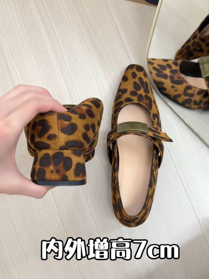 袢扣 中口鞋 皮革