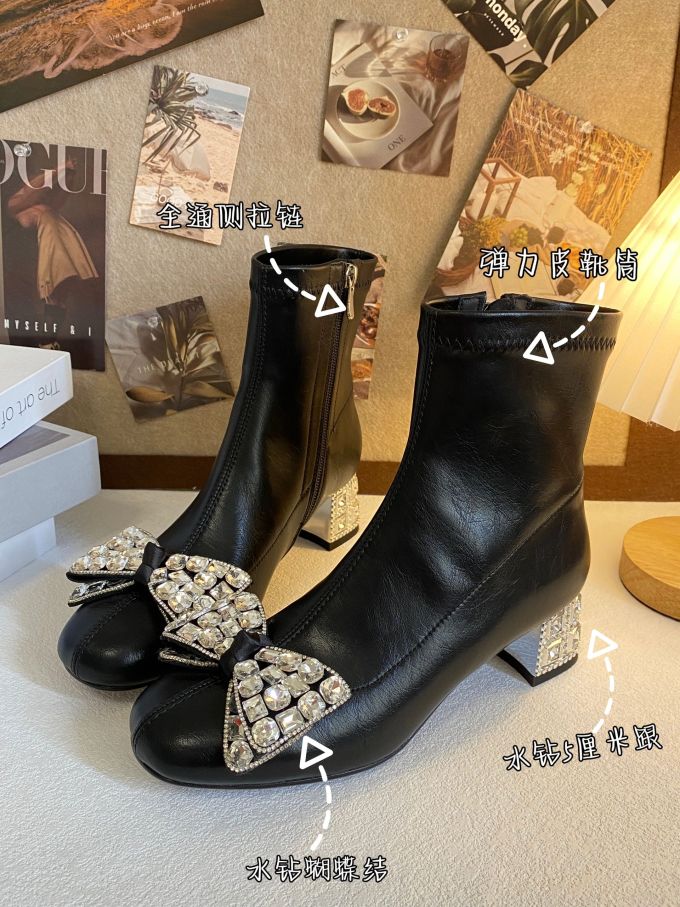 中跟 粗跟 方头 皮革