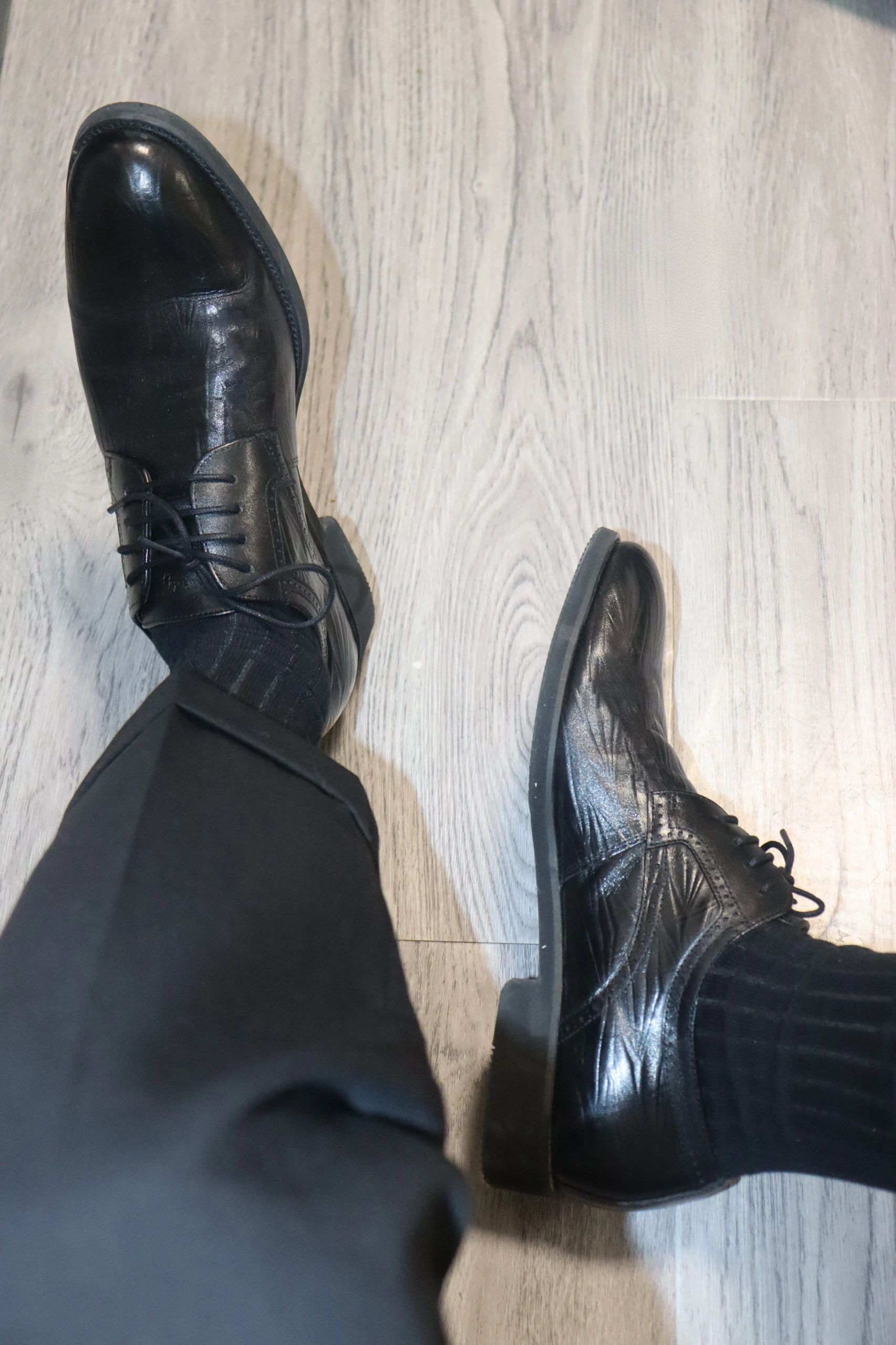 系带 皮革  - VALI鞋履AI设计主图