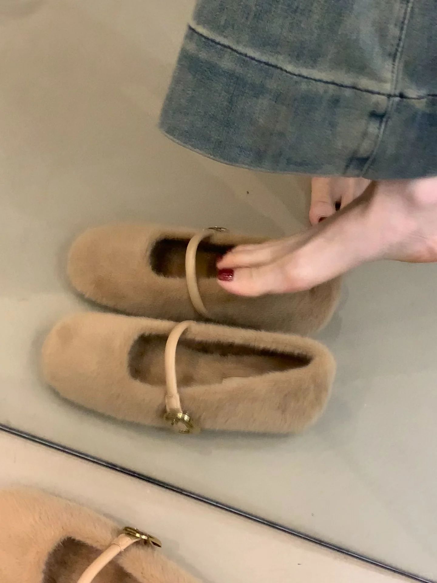 袢扣 绒毛/绒面  - VALI鞋履AI设计主图