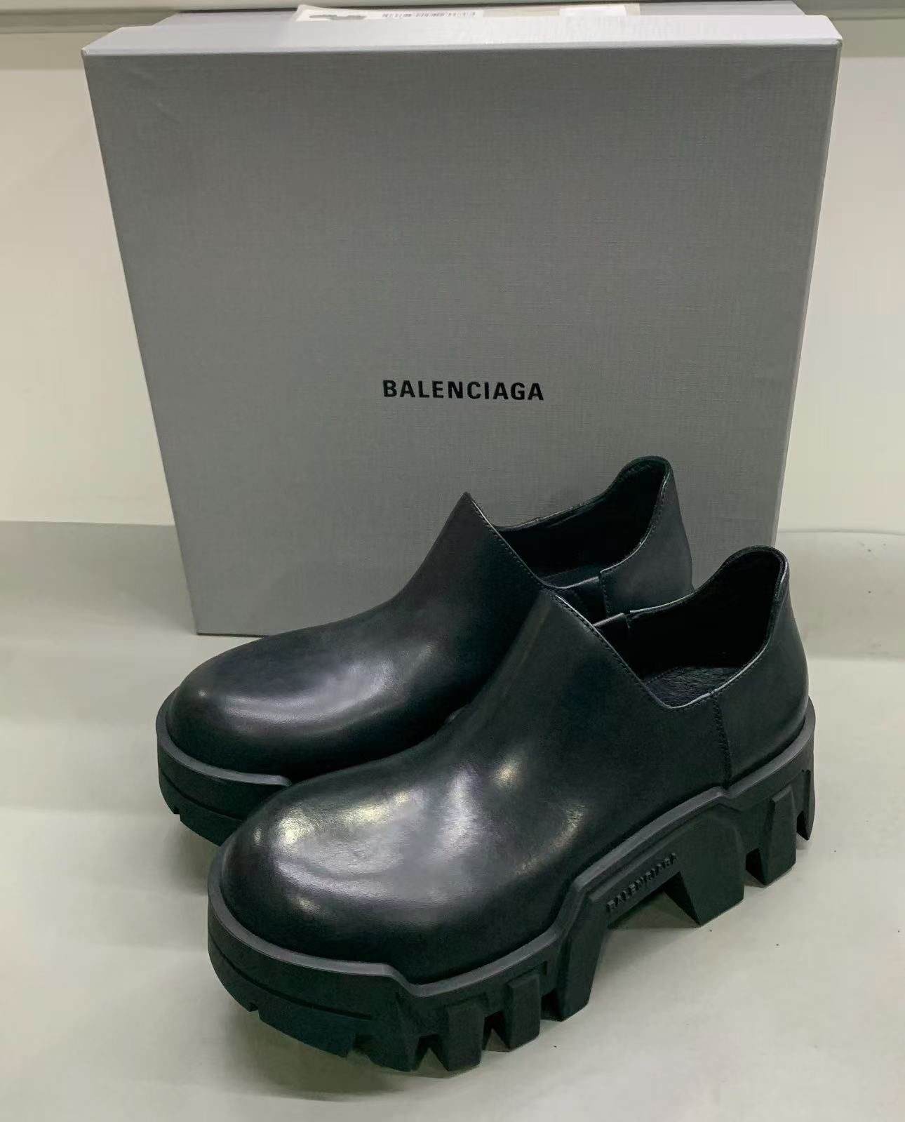 厚底 圆头 皮革  - VALI鞋履AI设计主图