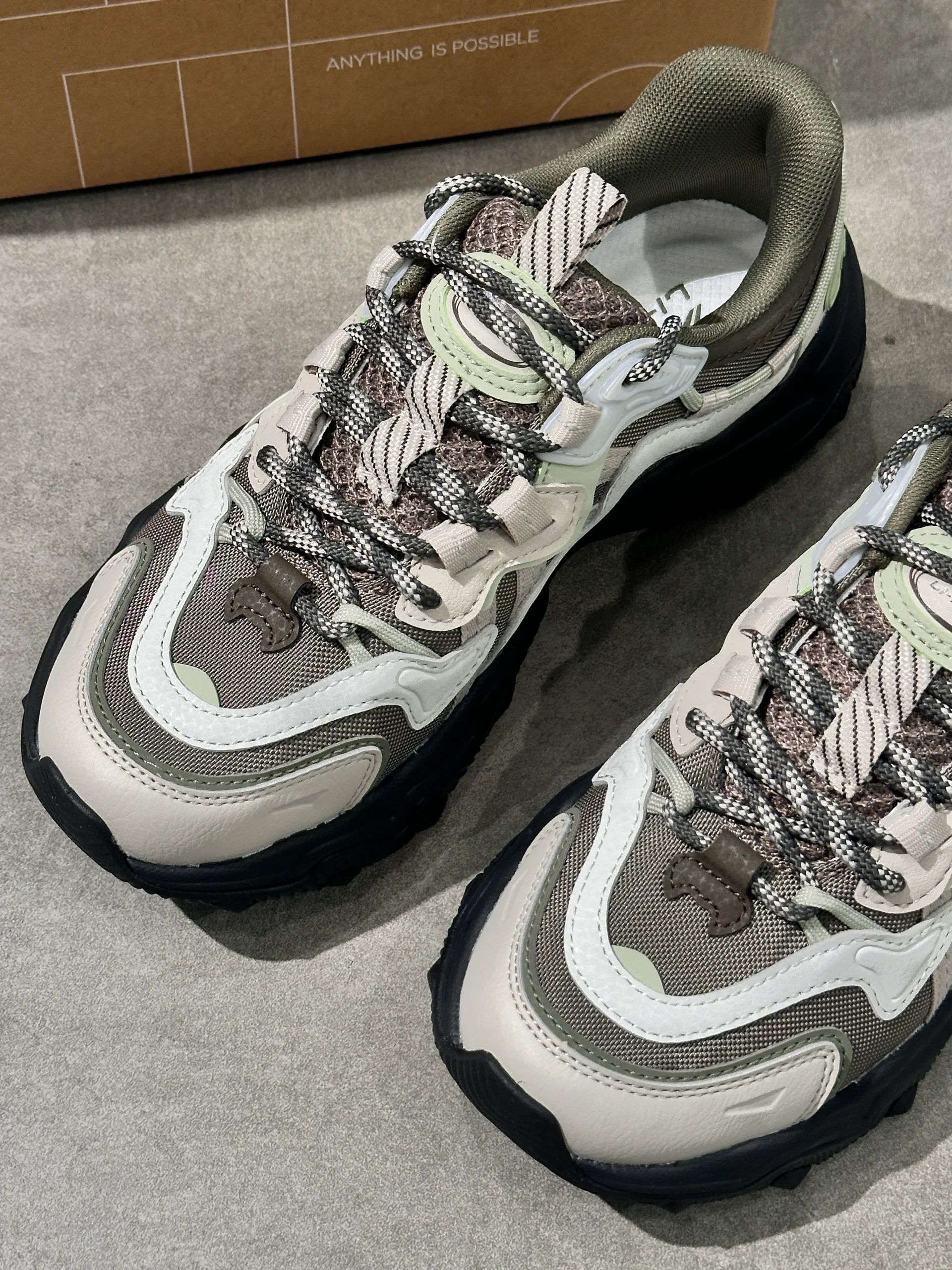 低帮 系带  - VALI鞋履AI设计主图