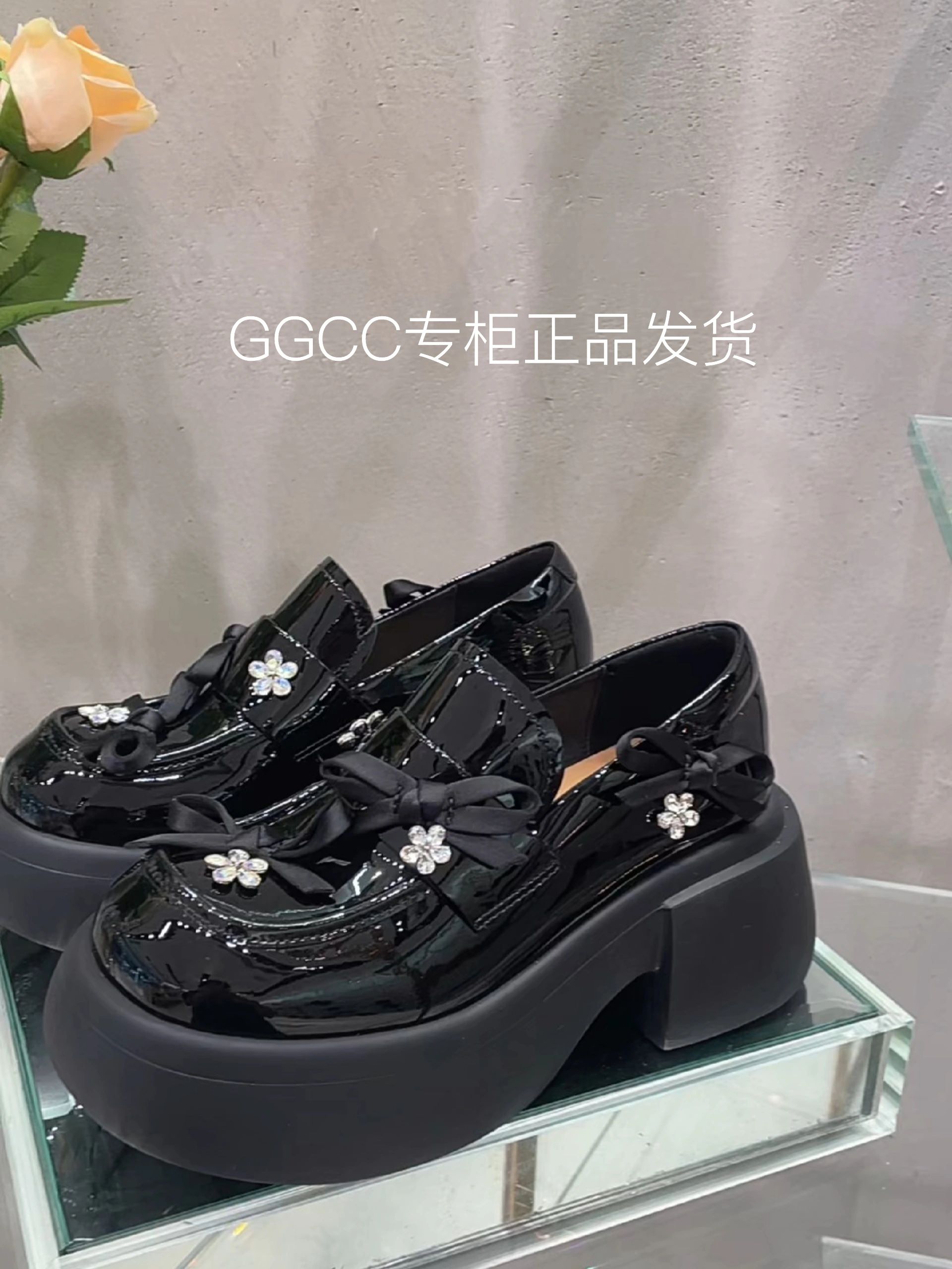 厚底 圆头 低帮 深口鞋 皮革  - VALI鞋履AI设计主图