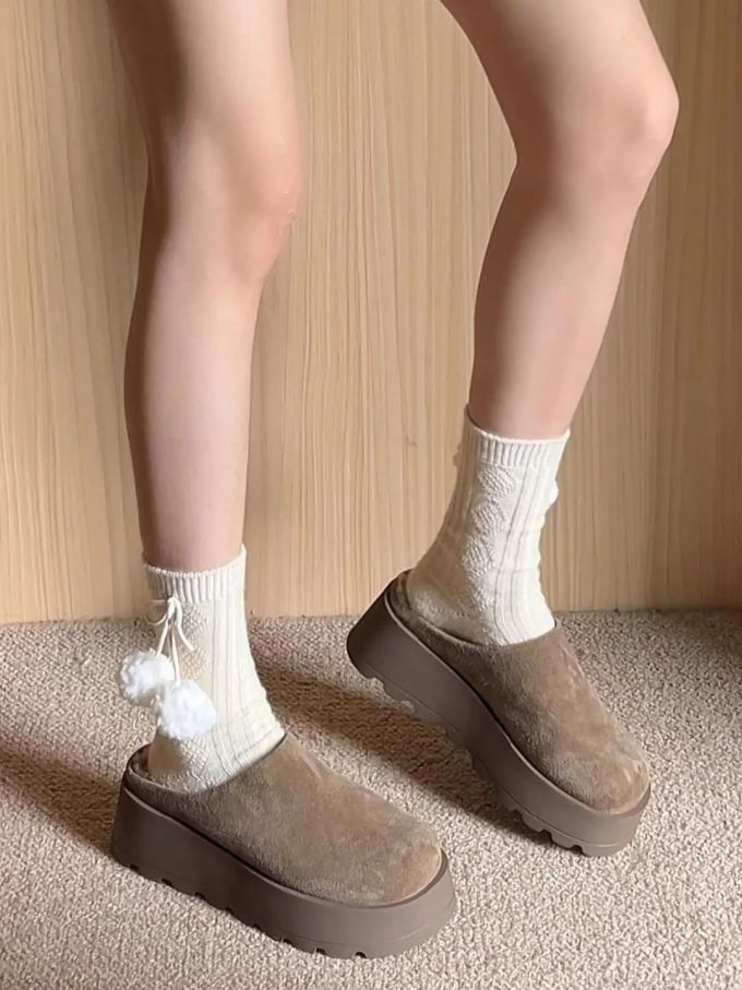 巧克力棕色 林烟色 