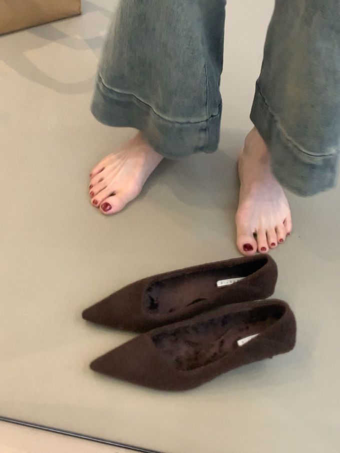 尖头 低帮 一脚蹬 浅口鞋 皮革 
