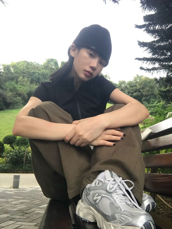 榉树色 袋鼠色 