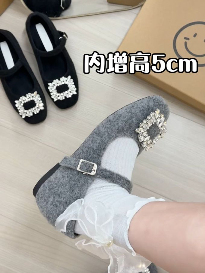 圆头 袢扣 浅口鞋 皮革