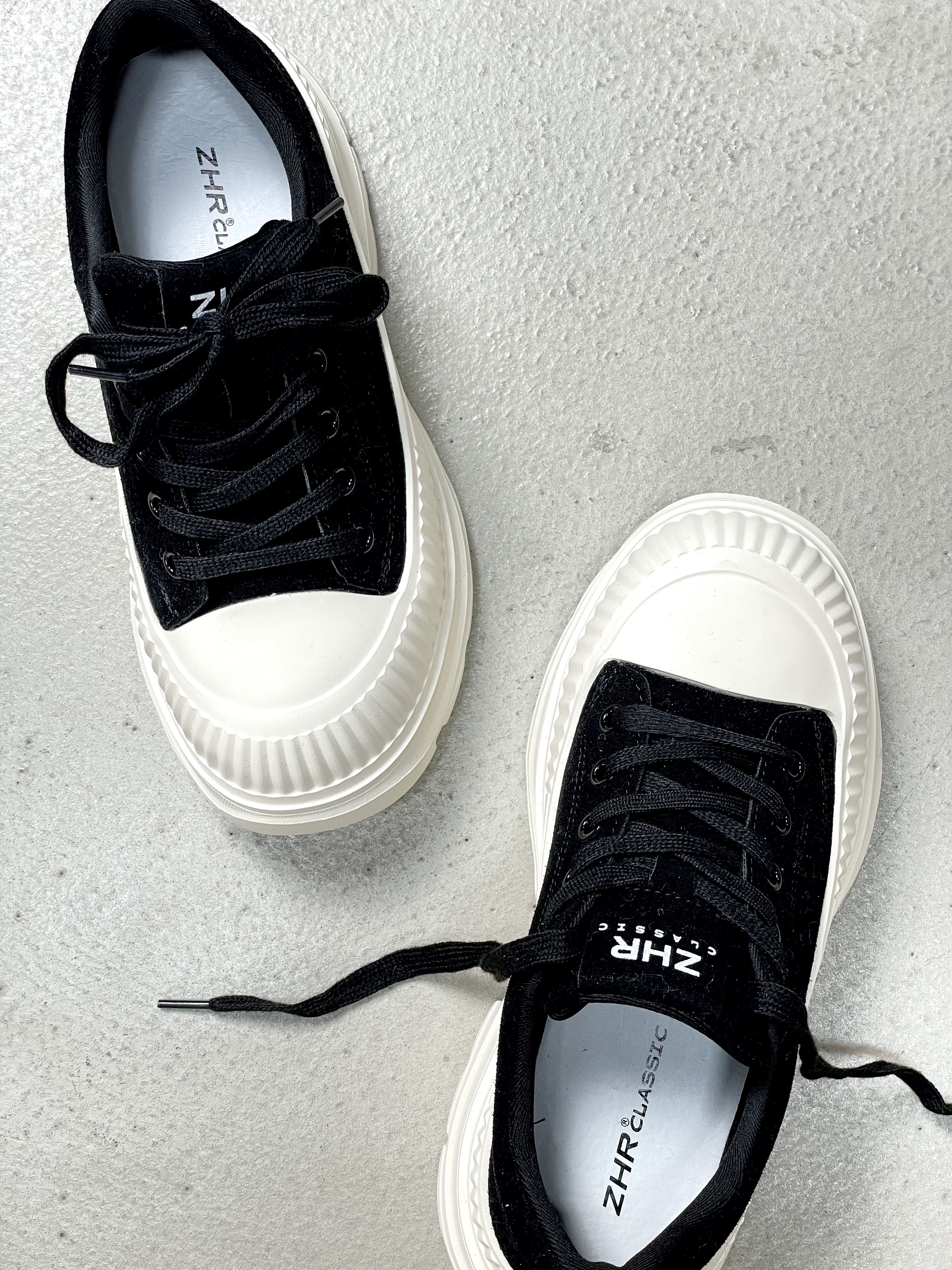 高帮 系带 蕾丝  - VALI鞋履AI设计主图