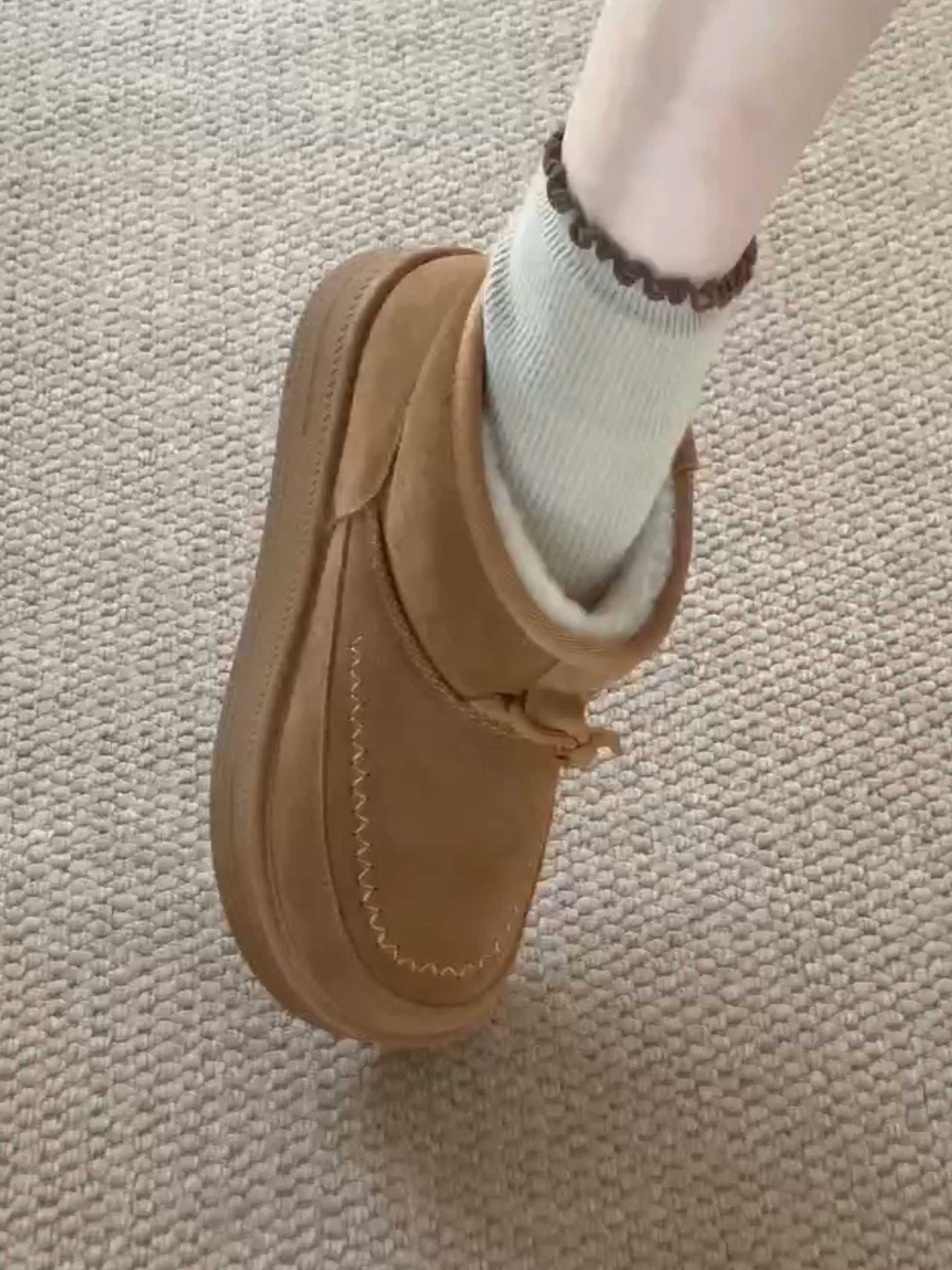 圆头 低帮 魔术贴 深口鞋 皮革  - VALI鞋履AI设计主图