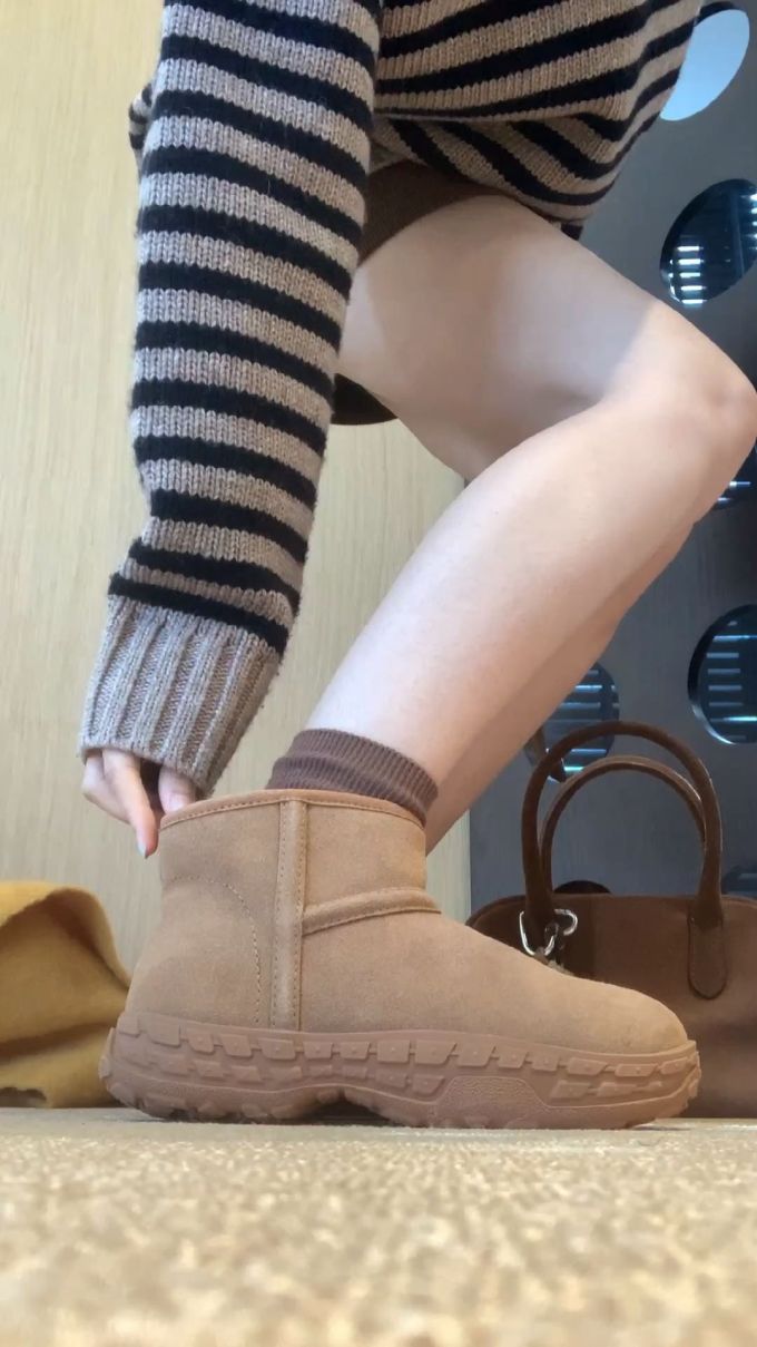 皮革 
