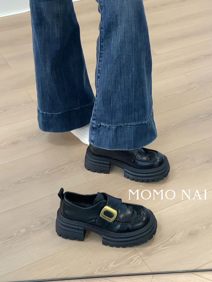 厚底 圆头 低帮 袢扣 深口鞋 皮革 