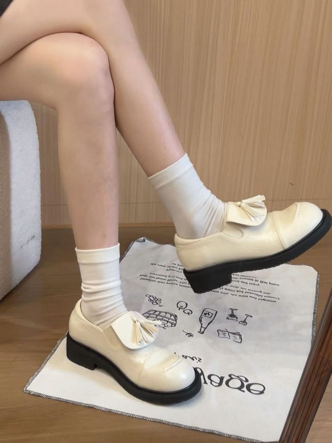圆头 中口鞋 皮革 