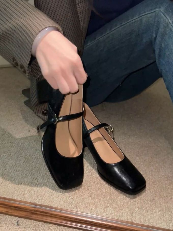 方头 袢扣 中口鞋 皮革 