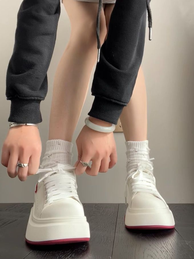 皮革 