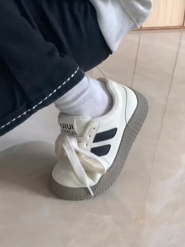 低帮 系带 魔术贴 皮革  - VALI鞋履AI设计主图