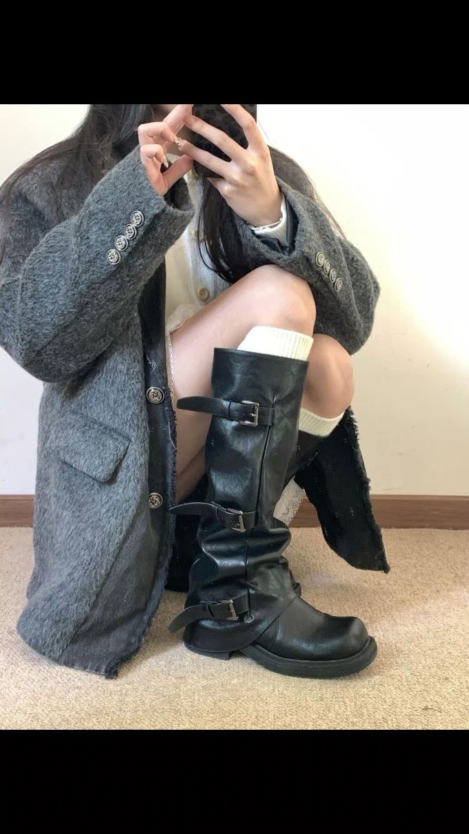 H型 轿车黑 暴雨灰 基础扣饰 