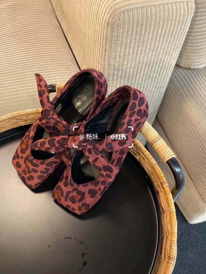 方头 无帮 袢扣 皮革 