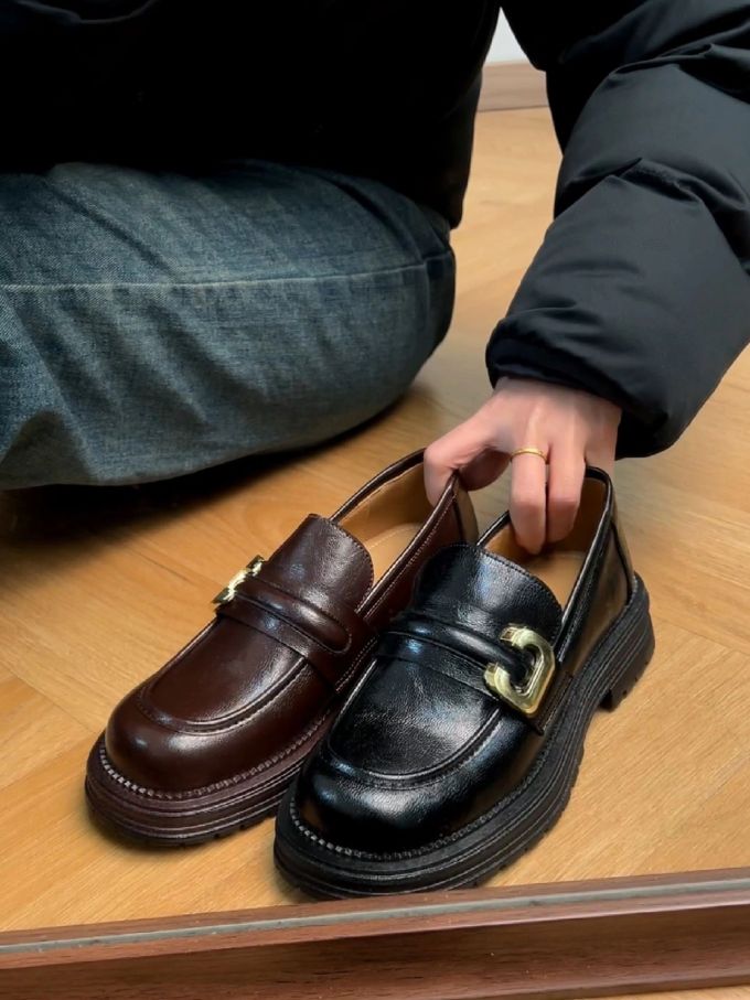 圆头 低帮 一脚蹬 深口鞋 皮革 