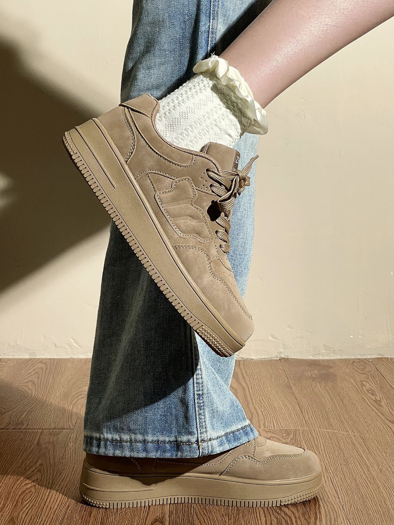 低帮 系带 皮革  - VALI鞋履AI设计主图