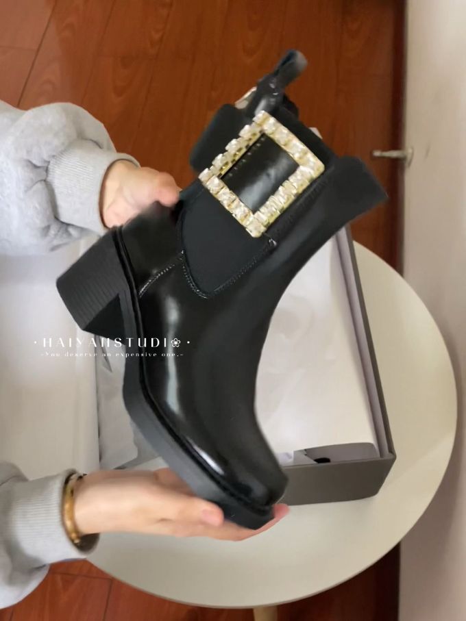 高跟 粗跟 袢扣 皮革 