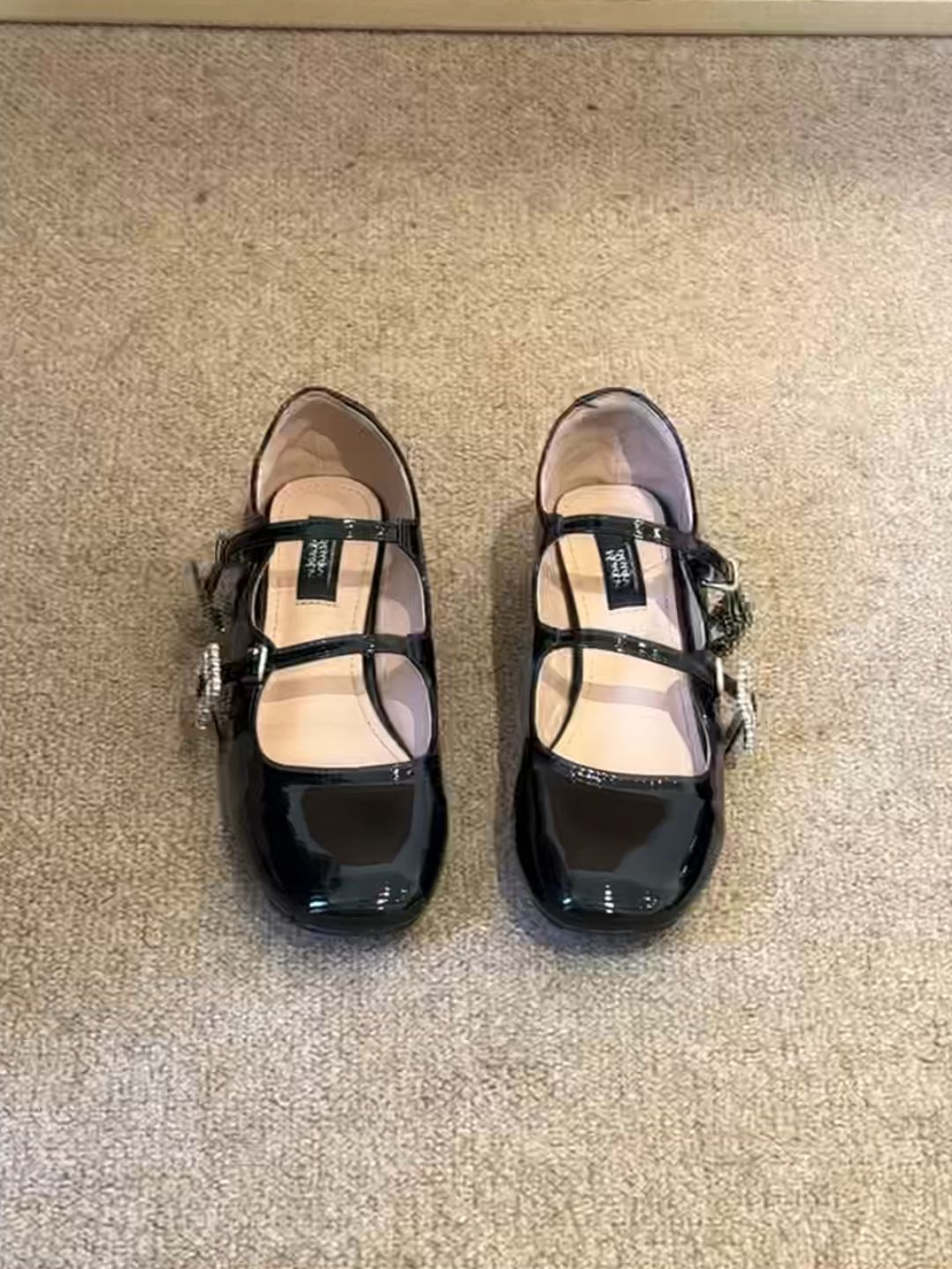 方头 袢扣 中口鞋 皮革  - VALI鞋履AI设计主图
