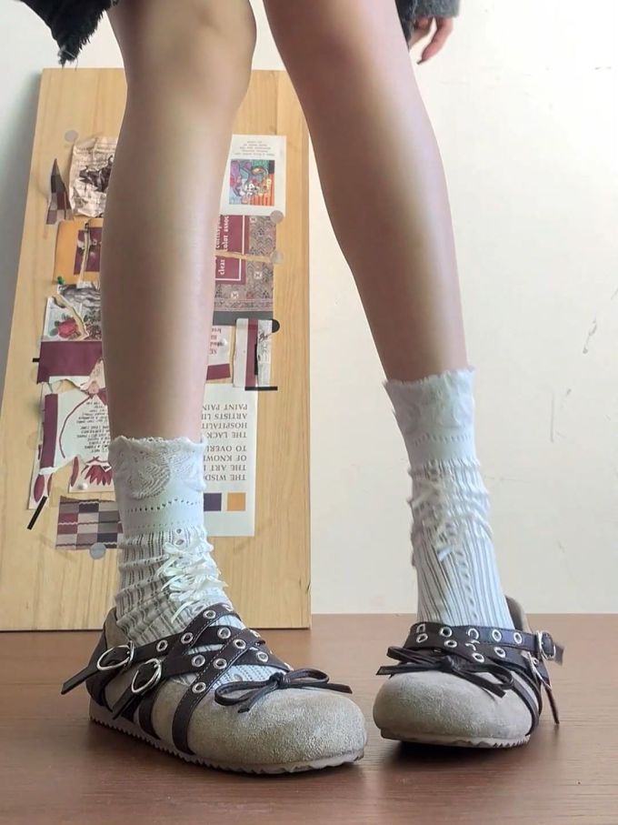 平底 袢扣 中口鞋 皮革 