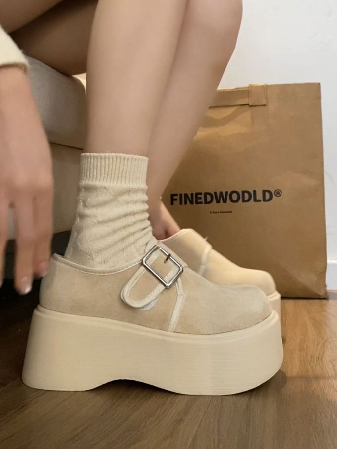 厚底 袢扣 皮革 