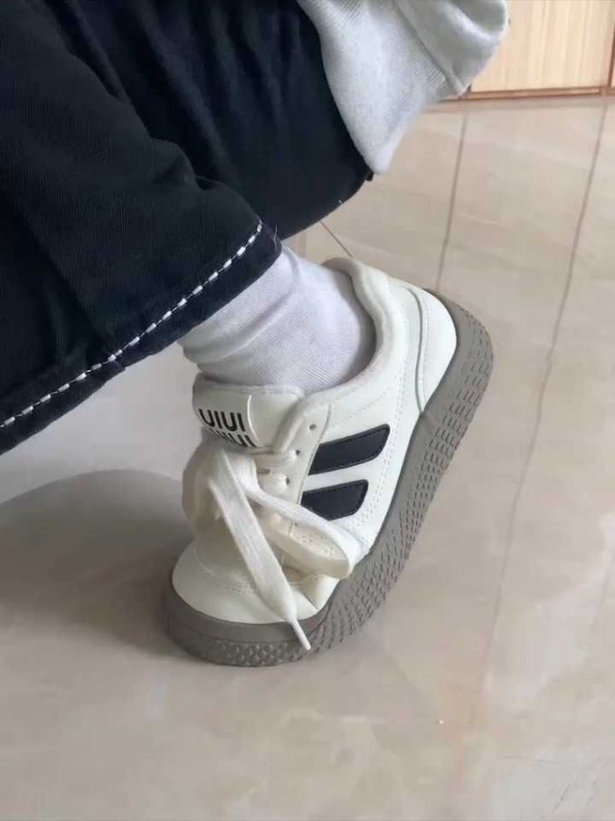 低帮 系带 魔术贴 皮革 