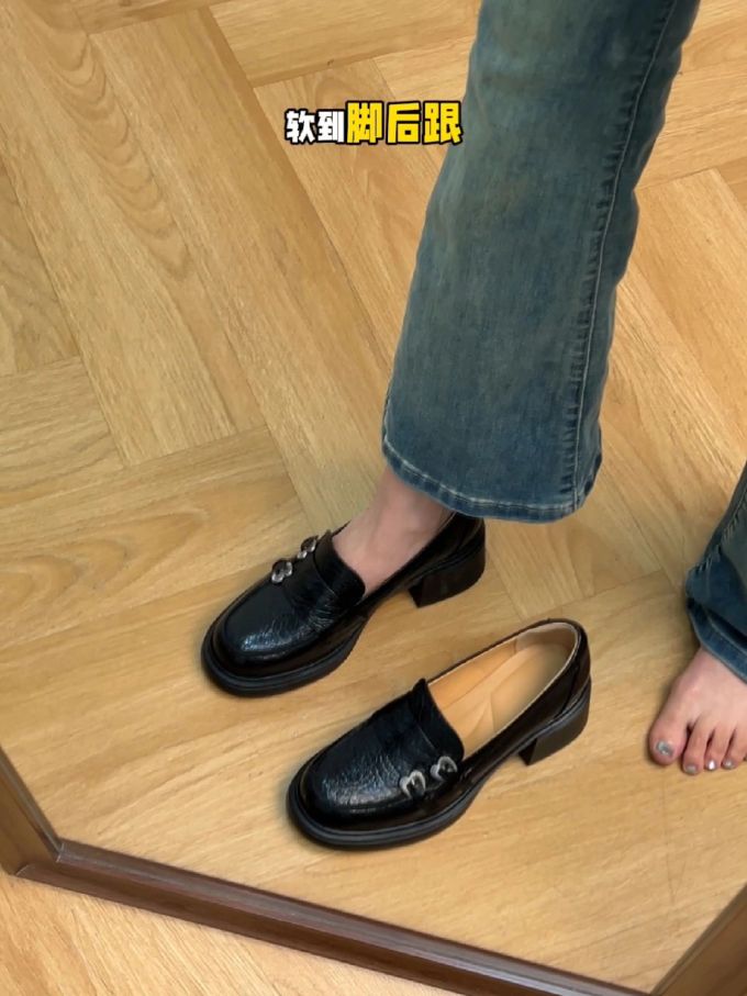 圆头 一脚蹬 中口鞋 皮革 