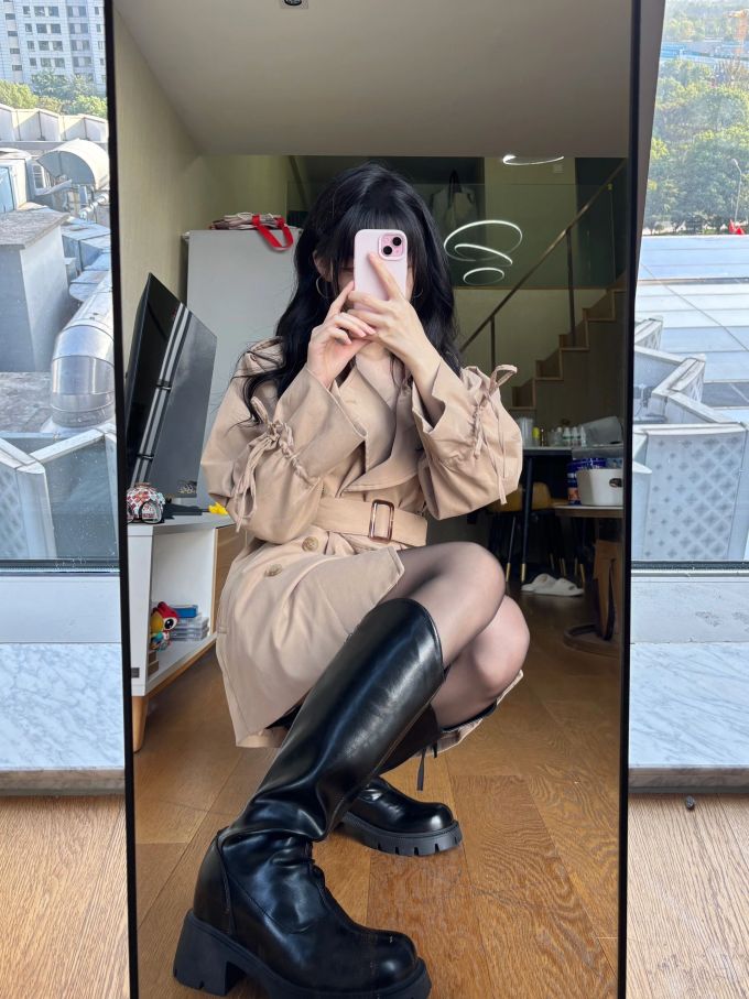 X型 翻驳领 中长袖 基础袖 抽褶 轻粉色 乳霜色 月夜色 本布腰带 基础扣饰 