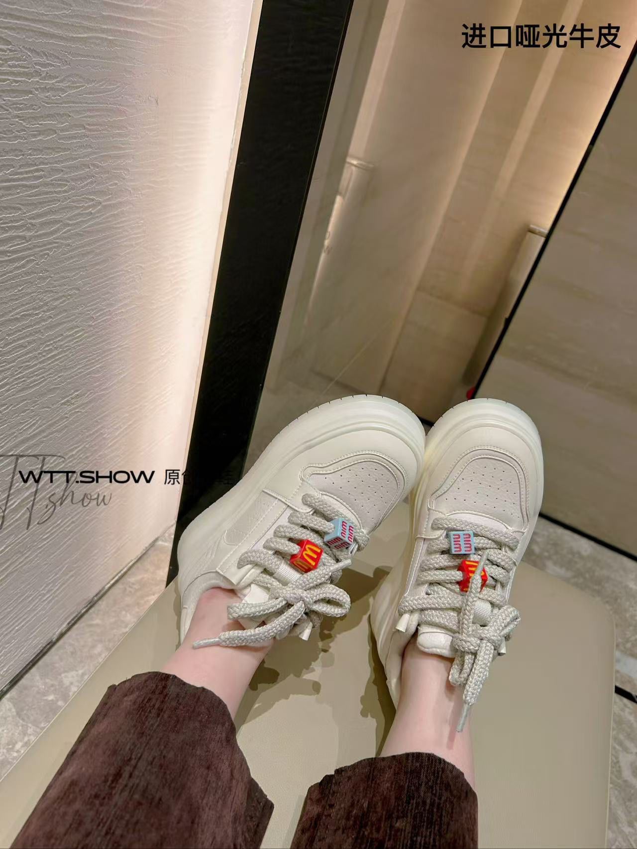  - VALI鞋履AI设计主图