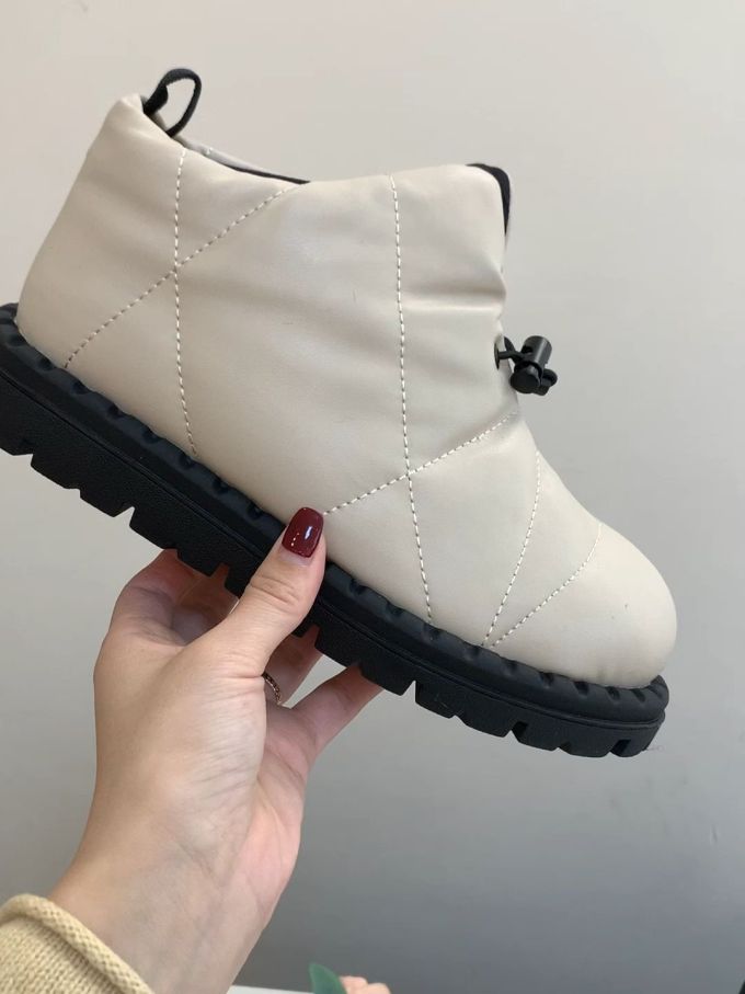皮革 