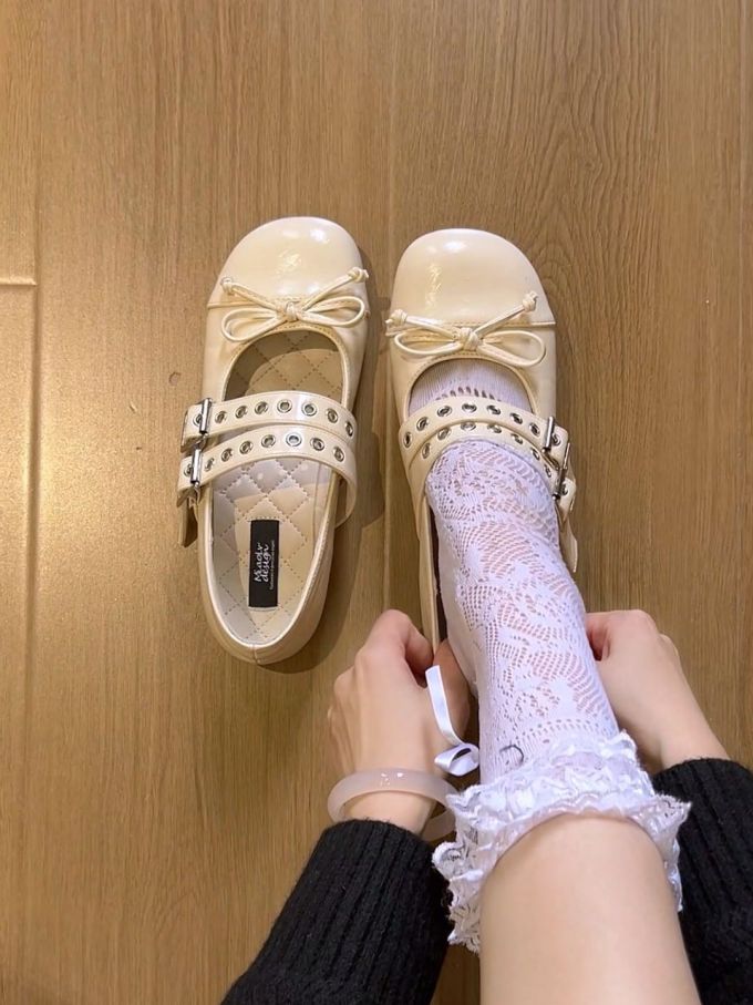 圆头 袢扣 浅口鞋 皮革