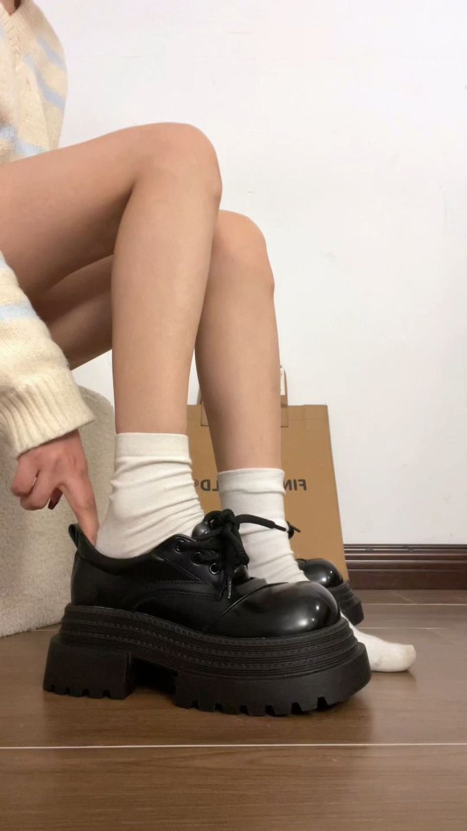 厚底 圆头 皮革 