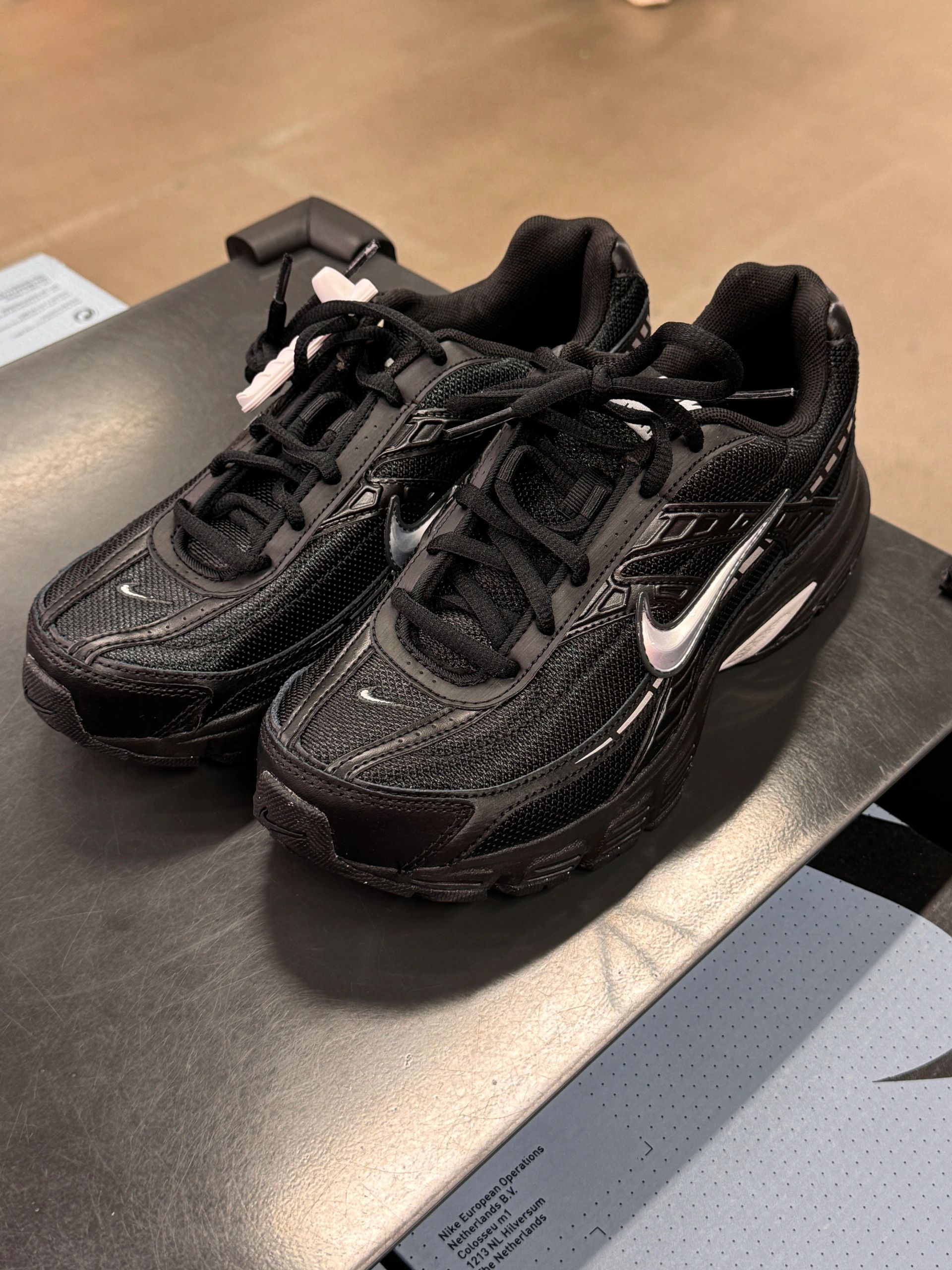 低帮 系带  - VALI鞋履AI设计主图