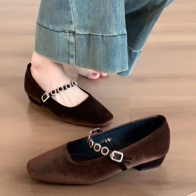 方头 袢扣 中口鞋 皮革