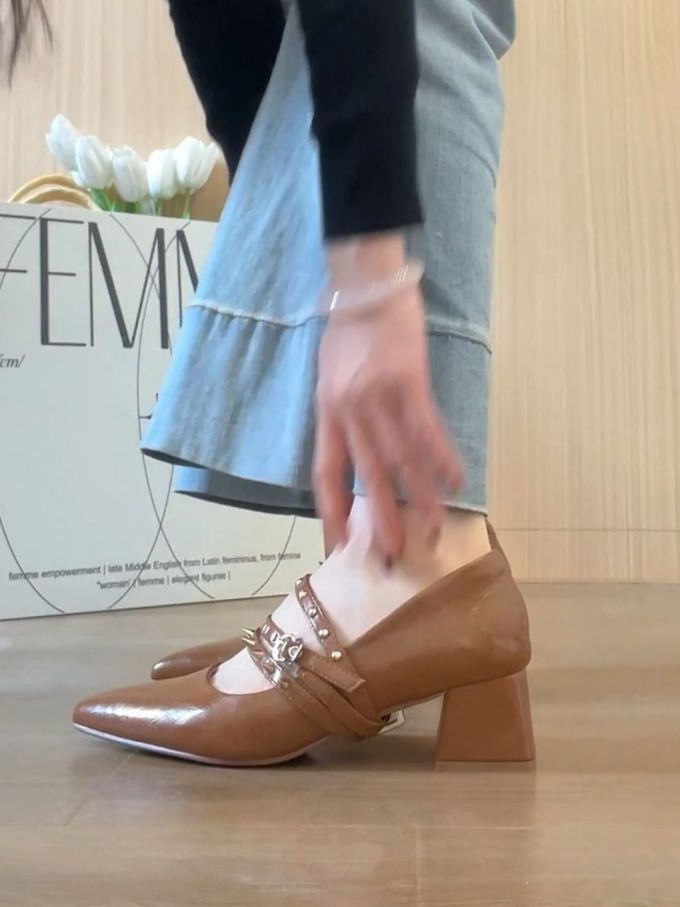 中口鞋 皮革