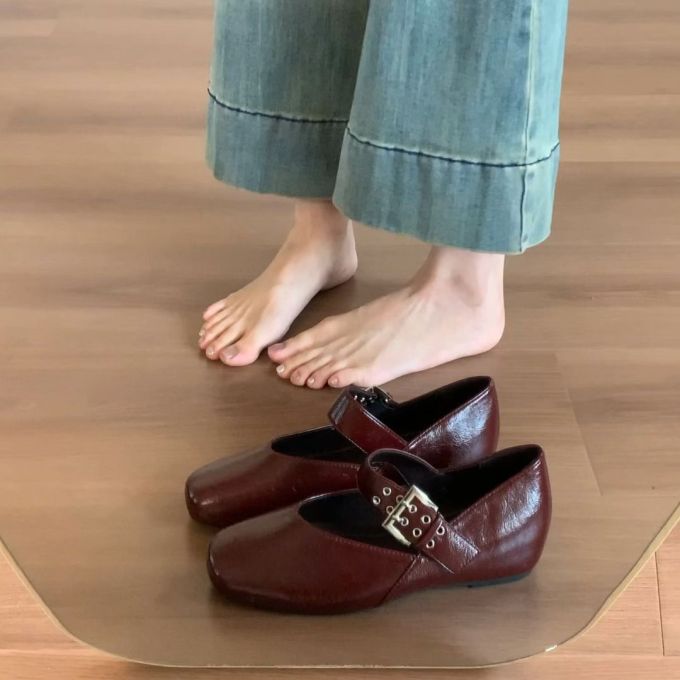 袢扣 中口鞋 皮革