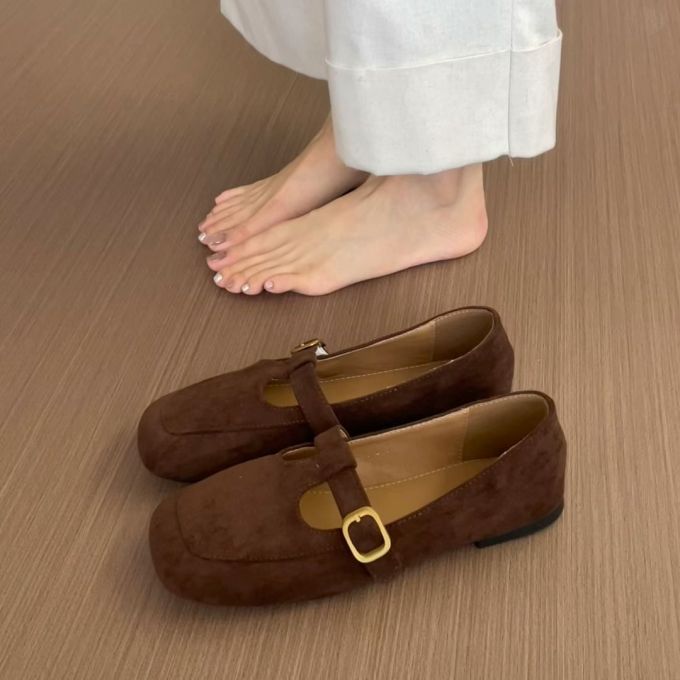 平底 方头 低帮 中口鞋 皮革