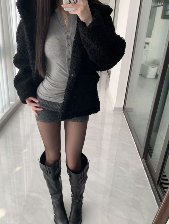 摇粒绒 H型 裘毛袖 蓝黑色 基础扣饰