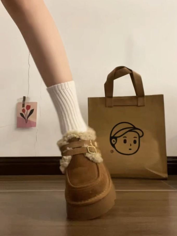 圆头 低帮 中口鞋 皮革