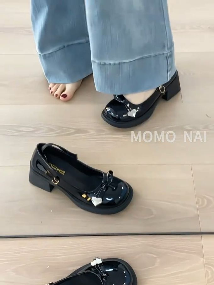 圆头 袢扣 浅口鞋 皮革