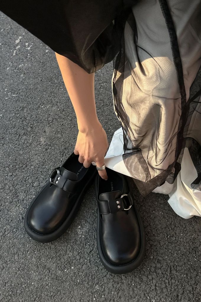 圆头 袢扣 皮革